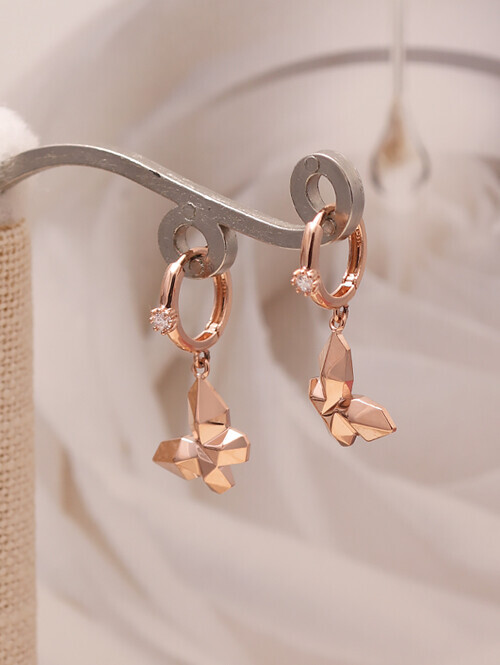 14K 18K 페이퍼 입체컷팅 사선 나비 귀걸이
