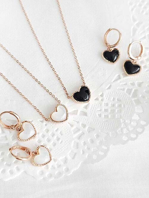 14K 18K 스윌릿 오닉스 자개 컷팅하트 귀걸이